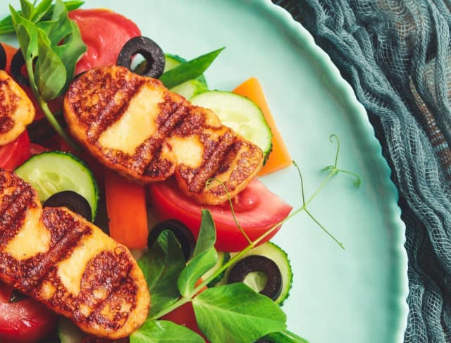 Jak smacznie wykorzystać ser halloumi w prostych przepisach na dania Jak smacznie wykorzystać ser halloumi w prostych przepisach na dania