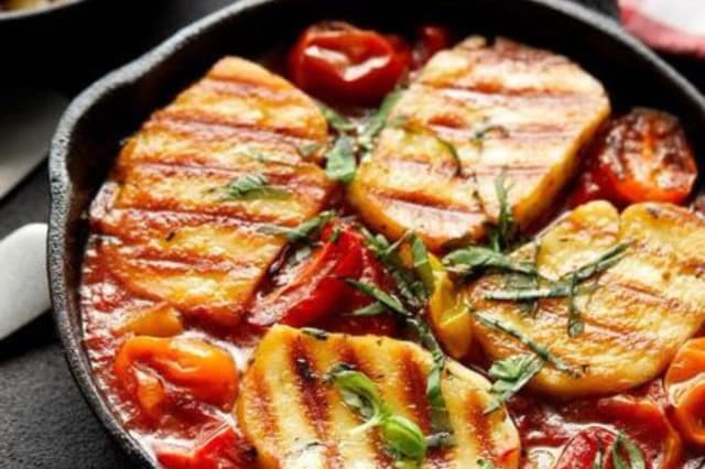 Jak smakuje ser halloumi? Odkryj jego wyjątkowy smak i teksturę Jak smakuje ser halloumi? Odkryj jego wyjątkowy smak i teksturę