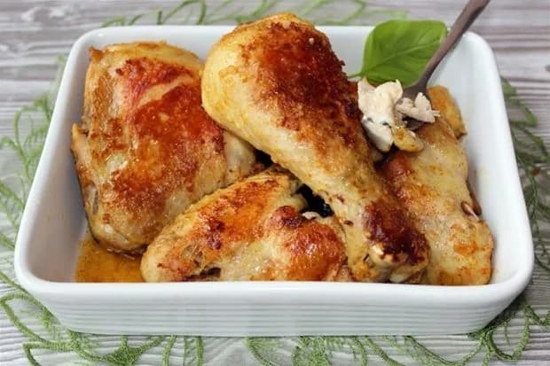 Co można zrobić z kurczaka z rosołu? Pyszne przepisy na wykorzystanie! Co można zrobić z kurczaka z rosołu? Pyszne przepisy na wykorzystanie!