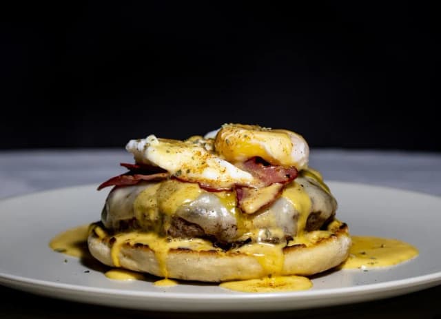 Jaki sos do hamburgera? Odkryj przepisy na pyszne sosy! Jaki sos do hamburgera? Odkryj przepisy na pyszne sosy!